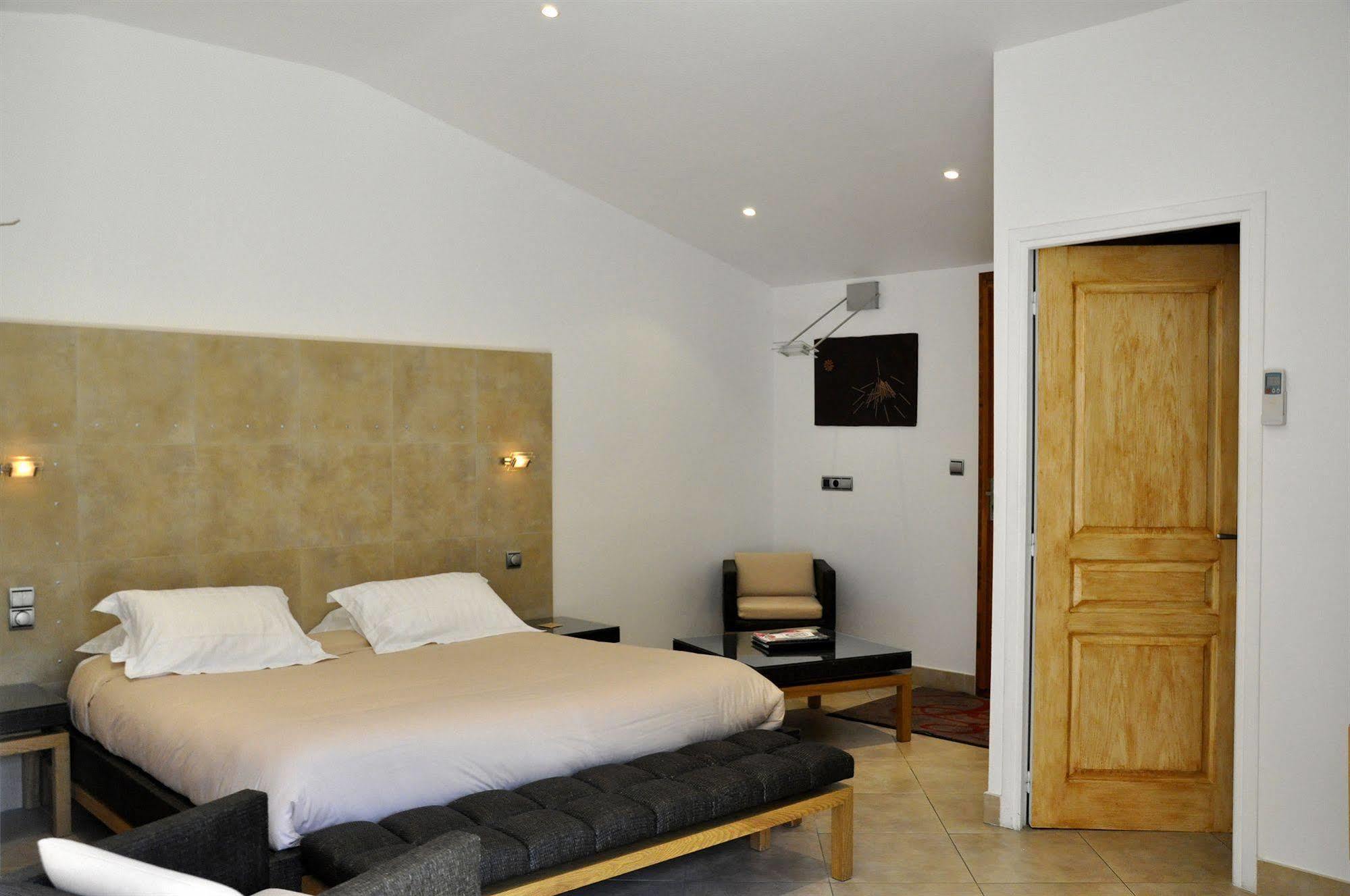 Private Hôtel Porto-Vecchio  Ngoại thất bức ảnh