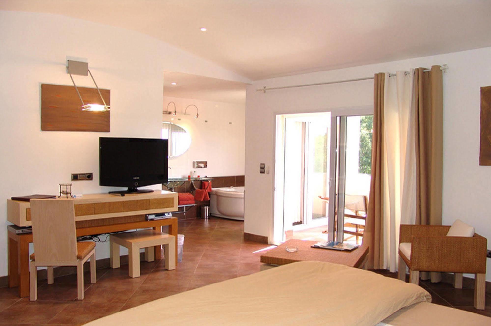 Private Hôtel Porto-Vecchio  Ngoại thất bức ảnh